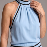 Therese – Overall med halterneck, vida ben och kontrastkant