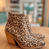 Hedvig – Cowboyboot med spetsig tå
