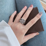Kerstin – Elegant lagerad silverring